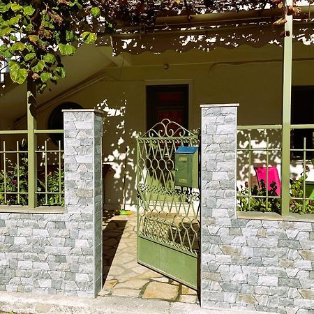 Villa Simotas 4 Four Pórosz Kültér fotó