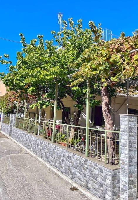 Villa Simotas 4 Four Pórosz Kültér fotó